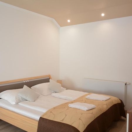 Gaestehaus Coco Krems an der Donau Extérieur photo