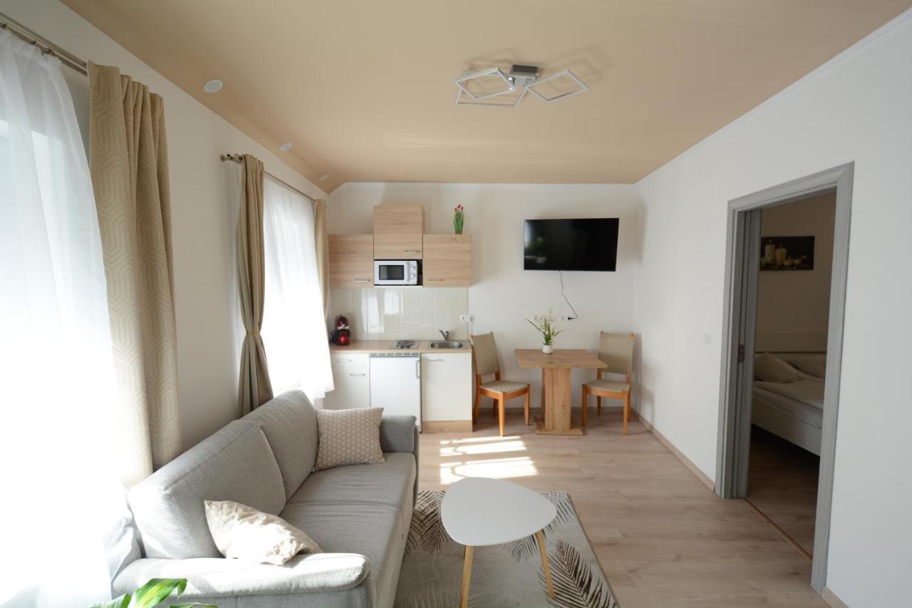 Gaestehaus Coco Krems an der Donau Extérieur photo