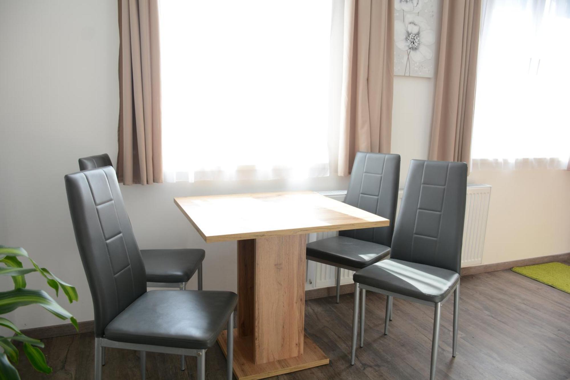Gaestehaus Coco Krems an der Donau Extérieur photo