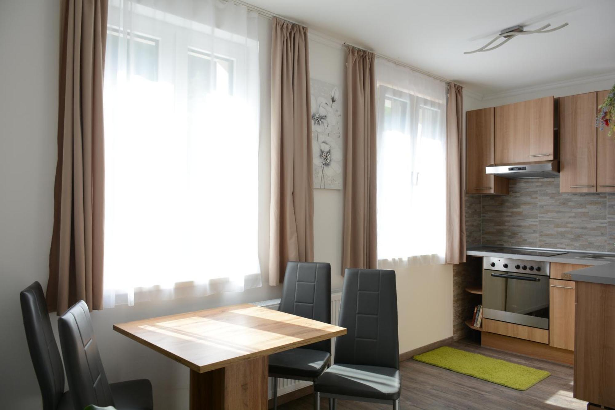 Gaestehaus Coco Krems an der Donau Extérieur photo